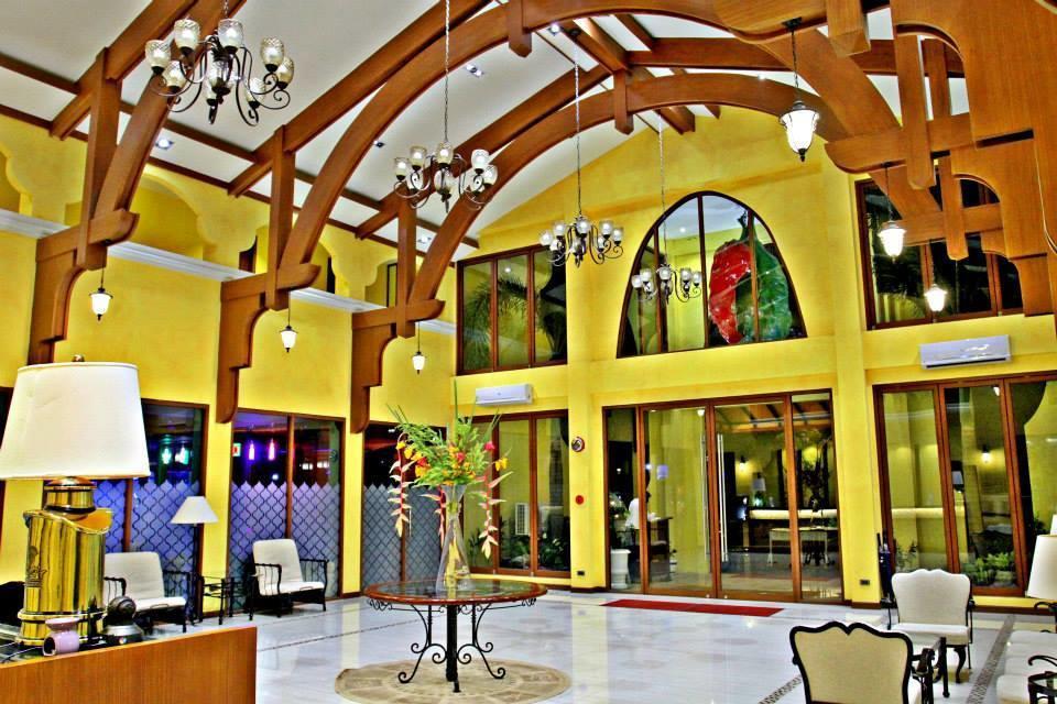 The Pepperland Hotel Legazpi Exterior photo