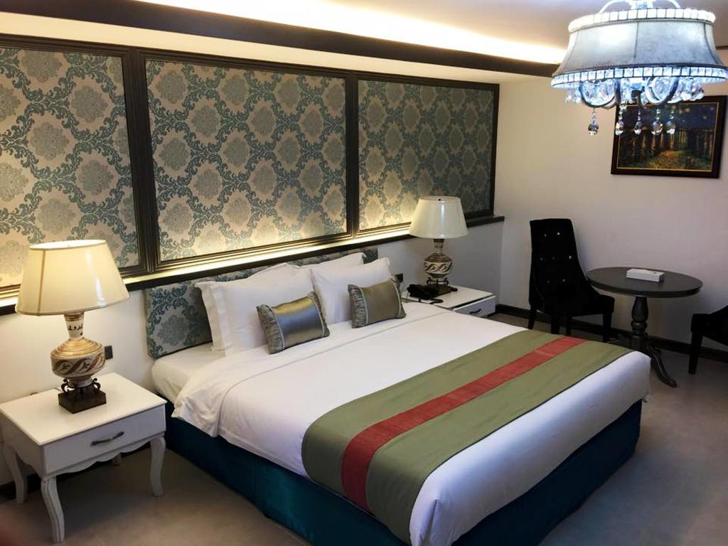 The Pepperland Hotel Legazpi Room photo